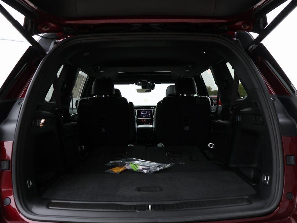new 2025 Jeep Grand Cherokee L car, priced at $45,380
