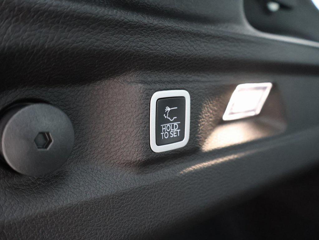 new 2025 Jeep Grand Cherokee L car, priced at $45,380