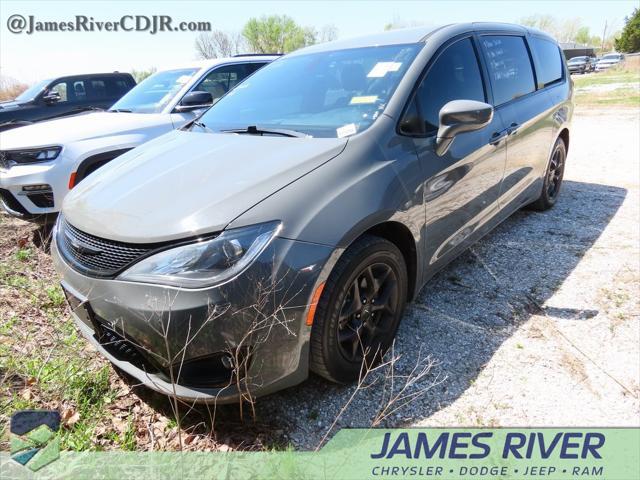 used 2020 Chrysler Pacifica car, priced at $19,999