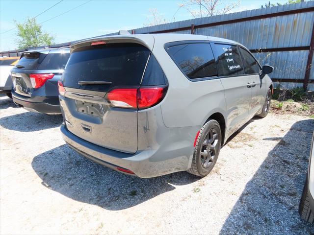 used 2020 Chrysler Pacifica car, priced at $19,999