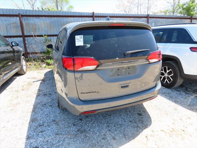 used 2020 Chrysler Pacifica car, priced at $19,999