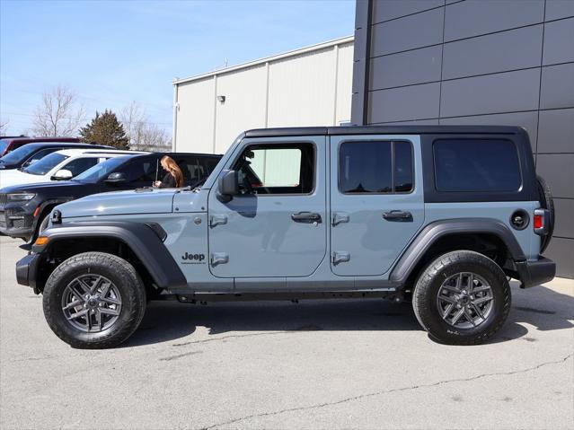 new 2025 Jeep Wrangler car, priced at $46,573