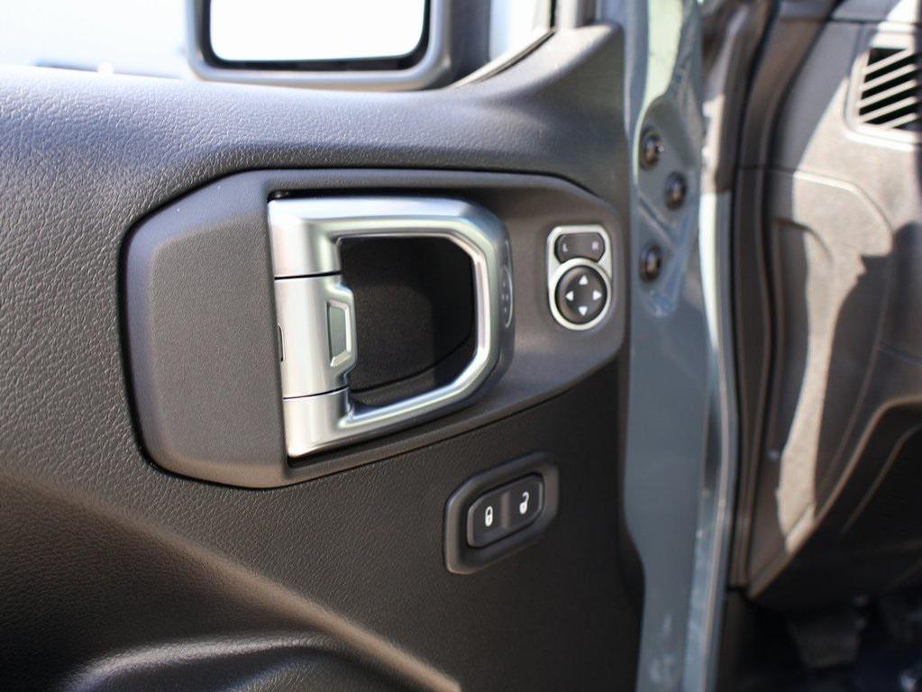 new 2025 Jeep Wrangler car, priced at $41,480