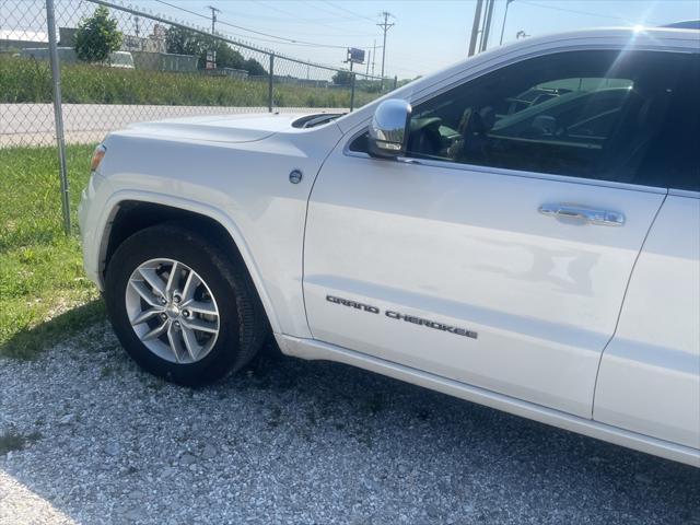 used 2017 Jeep Grand Cherokee car, priced at $21,999
