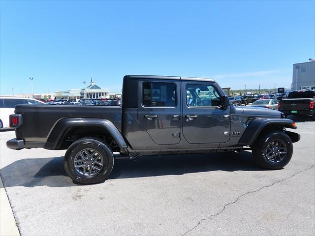 new 2024 Jeep Gladiator car, priced at $45,669