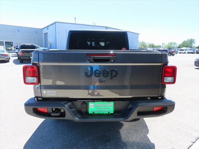 new 2024 Jeep Gladiator car, priced at $45,669