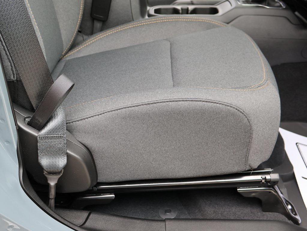 new 2025 Jeep Wrangler car, priced at $48,925