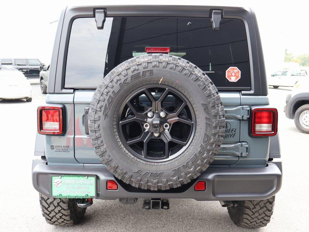 new 2025 Jeep Wrangler car, priced at $48,925
