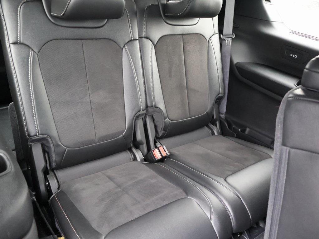 used 2024 Jeep Grand Cherokee L car, priced at $27,399