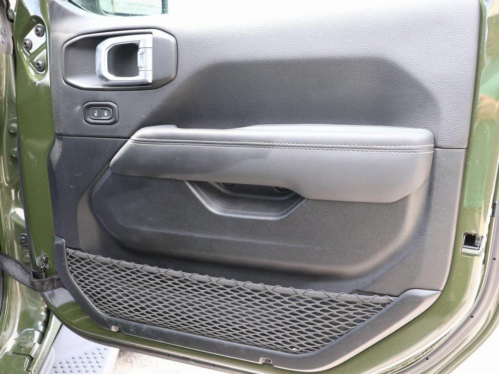 used 2021 Jeep Wrangler Unlimited car, priced at $33,987