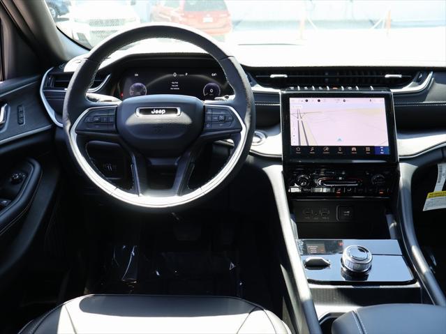 new 2025 Jeep Grand Cherokee car, priced at $46,690