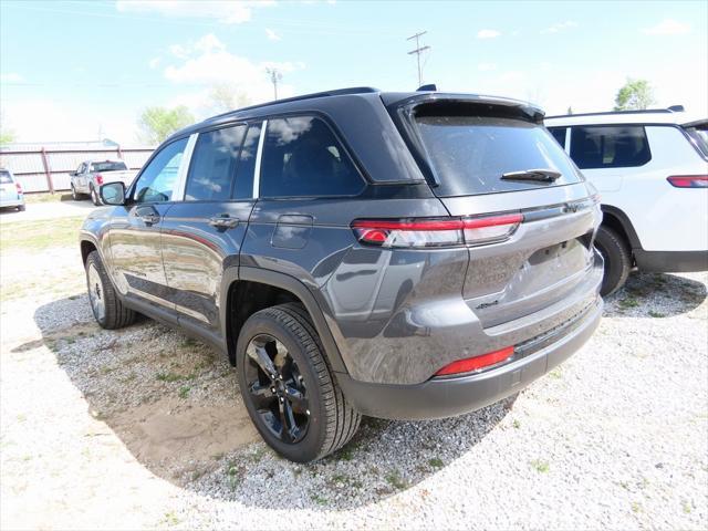 new 2025 Jeep Grand Cherokee car, priced at $46,690