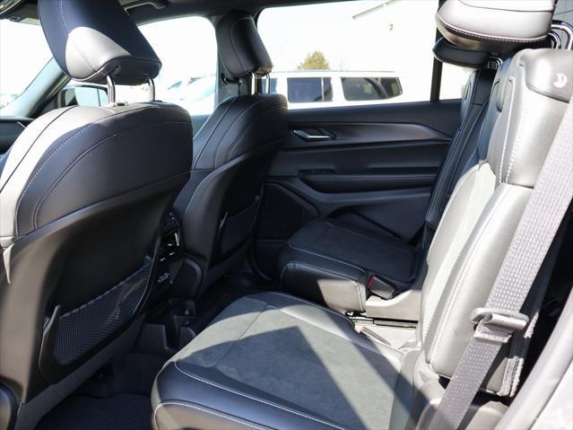 new 2025 Jeep Grand Cherokee L car, priced at $42,876