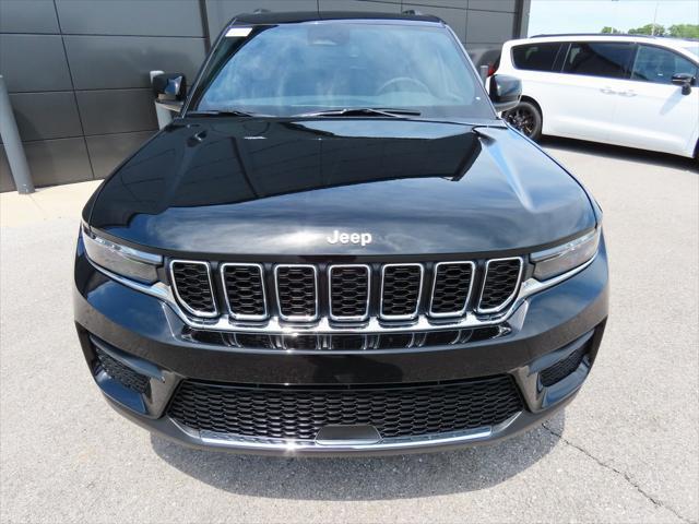 new 2024 Jeep Grand Cherokee car, priced at $40,920