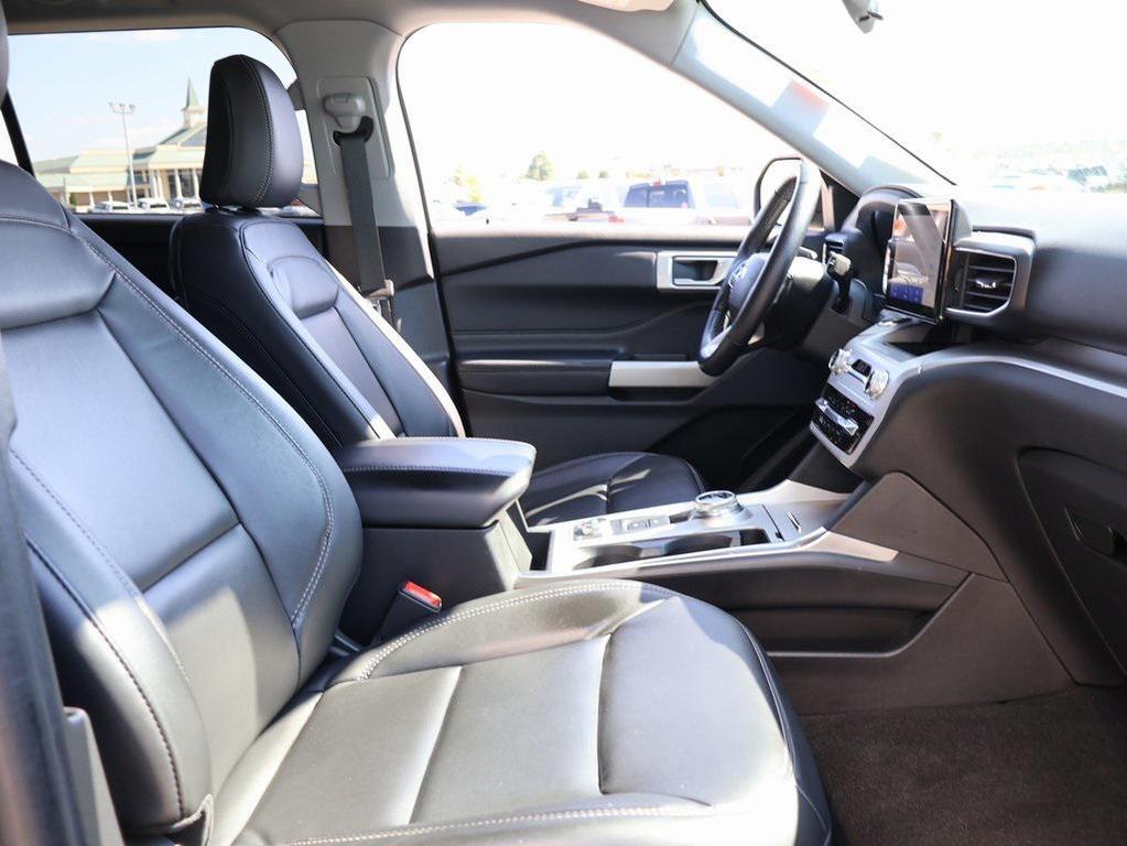 used 2022 Ford Explorer car, priced at $31,399