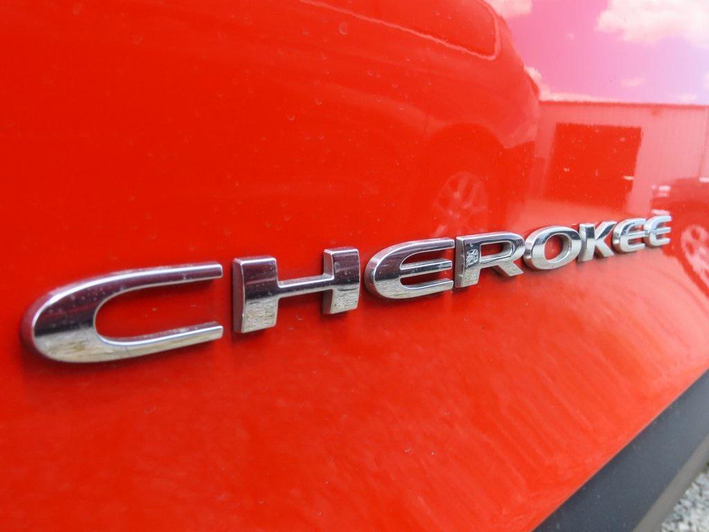 used 2021 Jeep Cherokee car, priced at $15,999