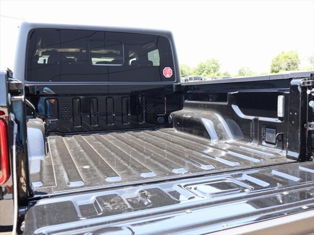 new 2025 Jeep Gladiator car, priced at $43,400