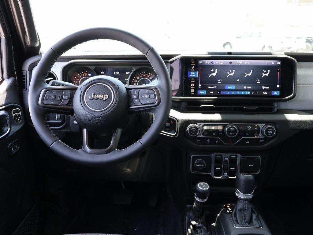 new 2025 Jeep Gladiator car, priced at $41,985