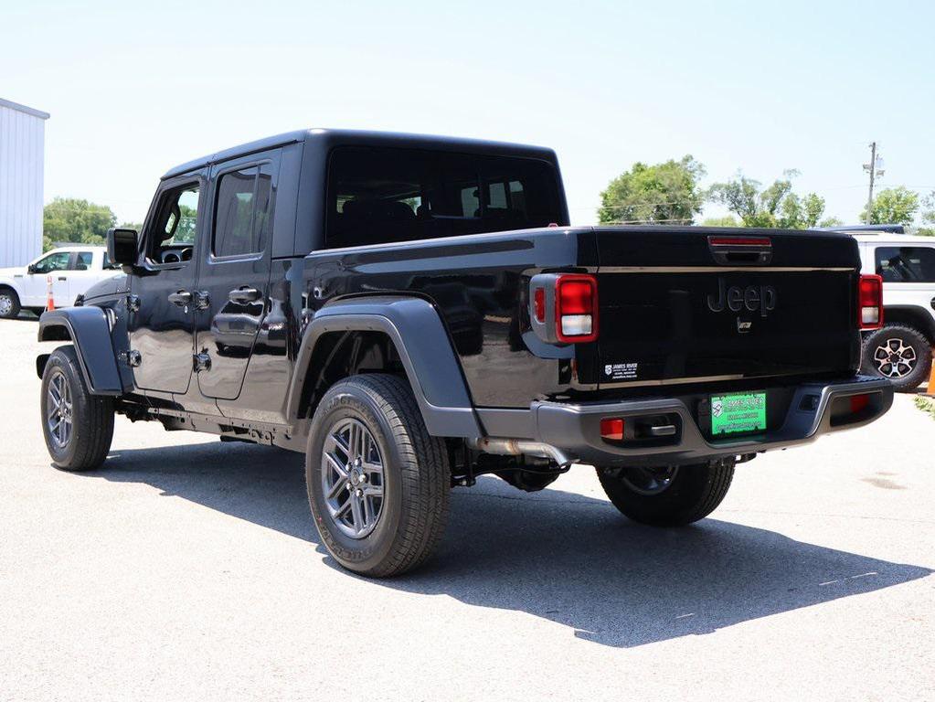 new 2025 Jeep Gladiator car, priced at $41,985