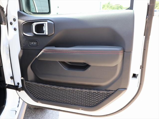 new 2025 Jeep Gladiator car, priced at $60,925