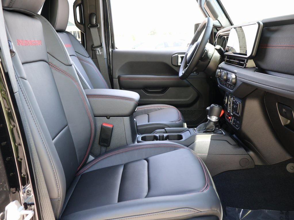 new 2025 Jeep Gladiator car, priced at $48,563