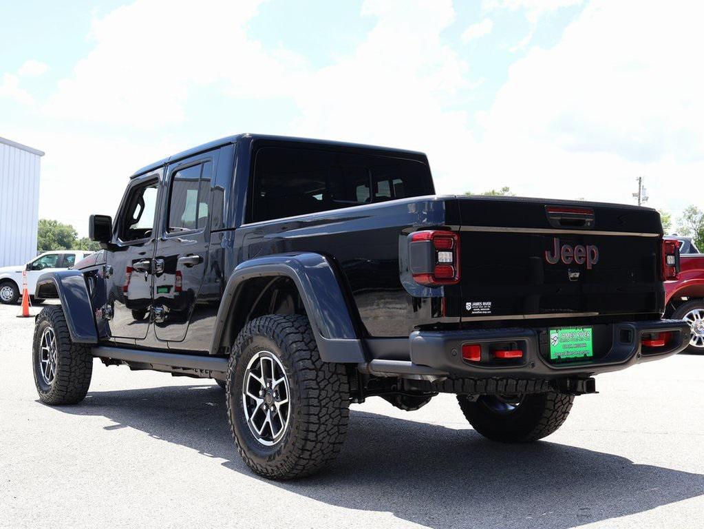 new 2025 Jeep Gladiator car, priced at $48,563