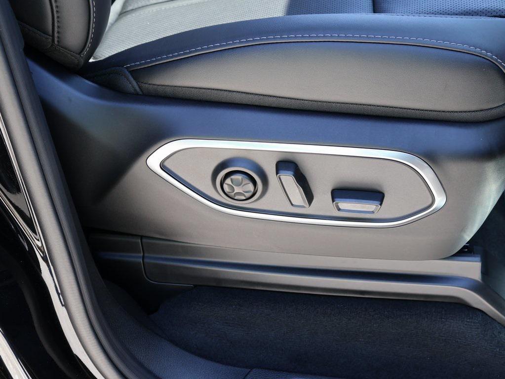 new 2025 Jeep Wagoneer L car, priced at $69,531