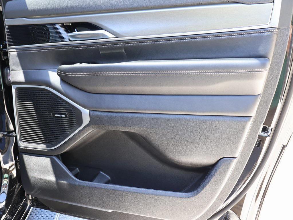 new 2025 Jeep Wagoneer L car, priced at $69,531