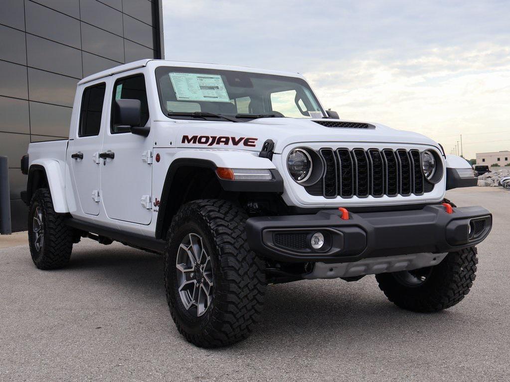new 2025 Jeep Gladiator car, priced at $53,546