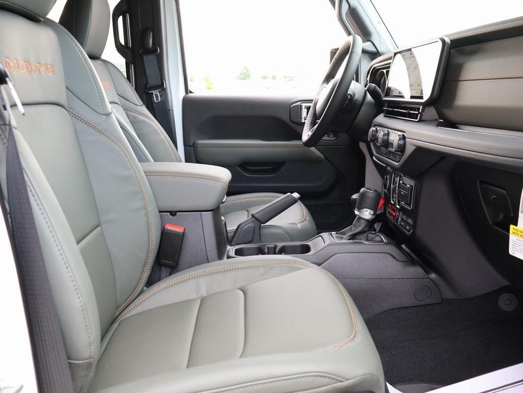 new 2025 Jeep Gladiator car, priced at $53,546