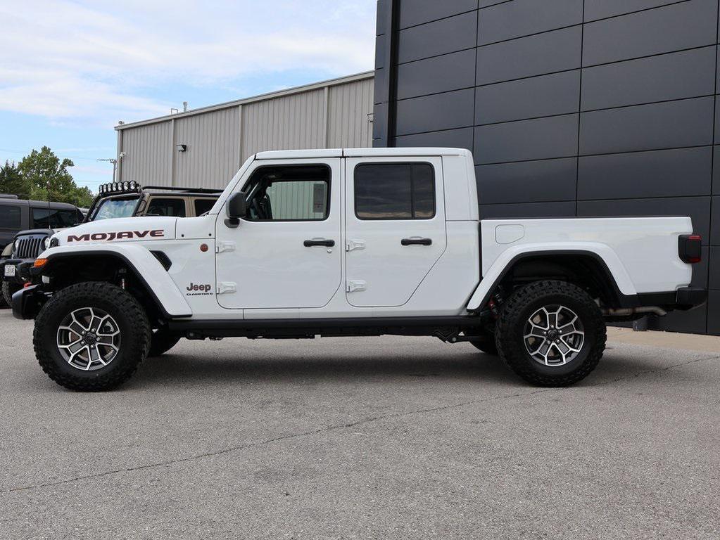 new 2025 Jeep Gladiator car, priced at $53,546