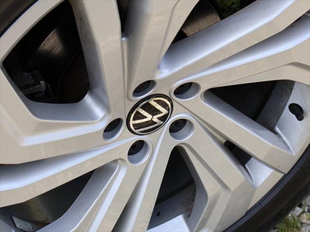 used 2021 Volkswagen Atlas car, priced at $25,499