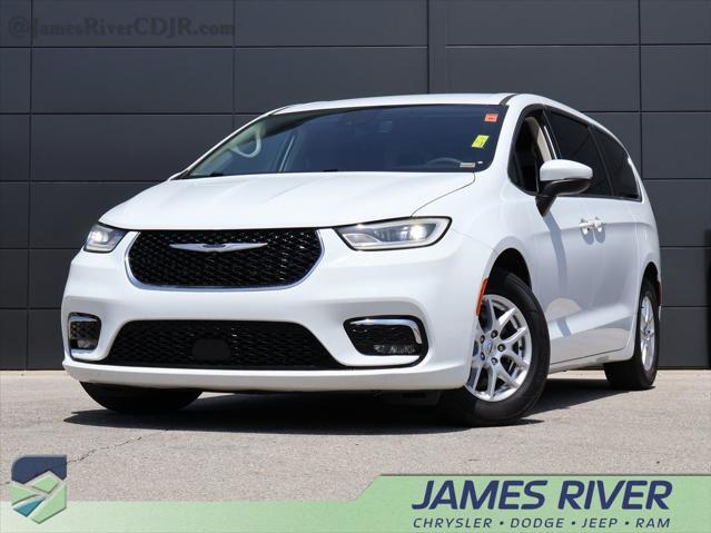 used 2023 Chrysler Pacifica car, priced at $24,999
