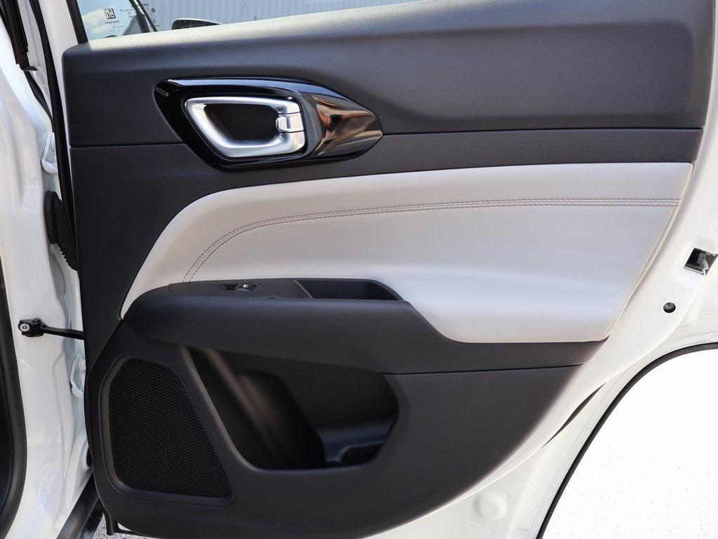 new 2025 Jeep Compass car, priced at $26,644