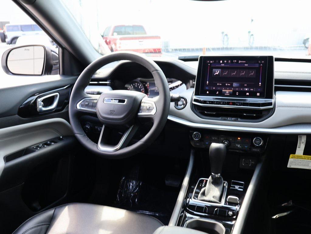 new 2025 Jeep Compass car, priced at $26,644