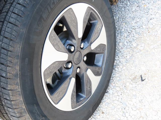 used 2022 Jeep Grand Cherokee 4xe car, priced at $34,499