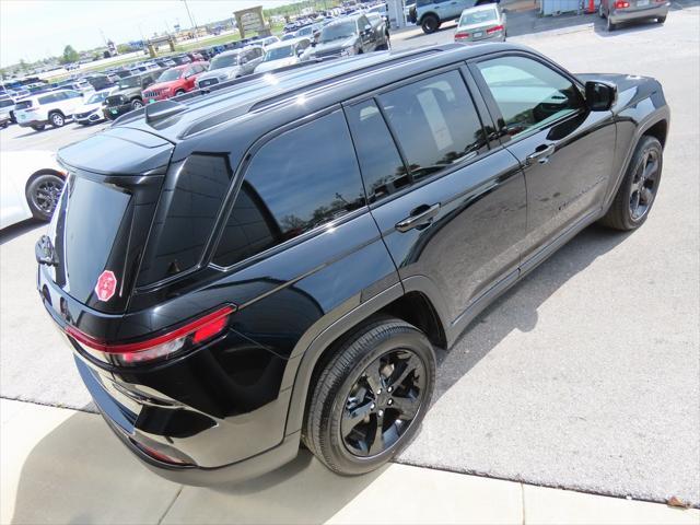 new 2024 Jeep Grand Cherokee car, priced at $45,873