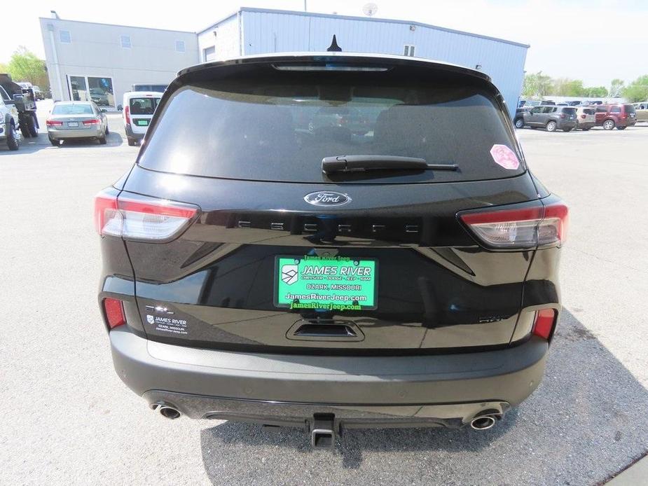 used 2022 Ford Escape car, priced at $28,296