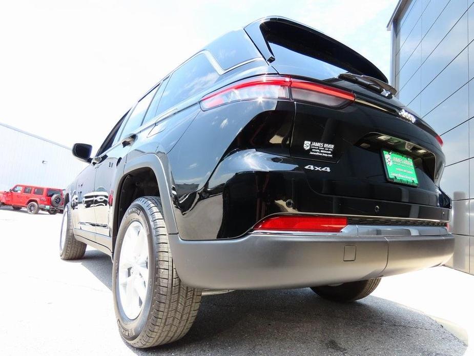 new 2024 Jeep Grand Cherokee car, priced at $41,670