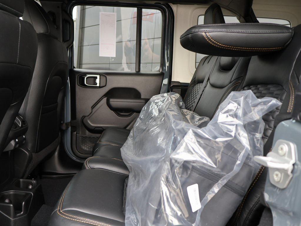 new 2025 Jeep Wrangler car, priced at $46,920