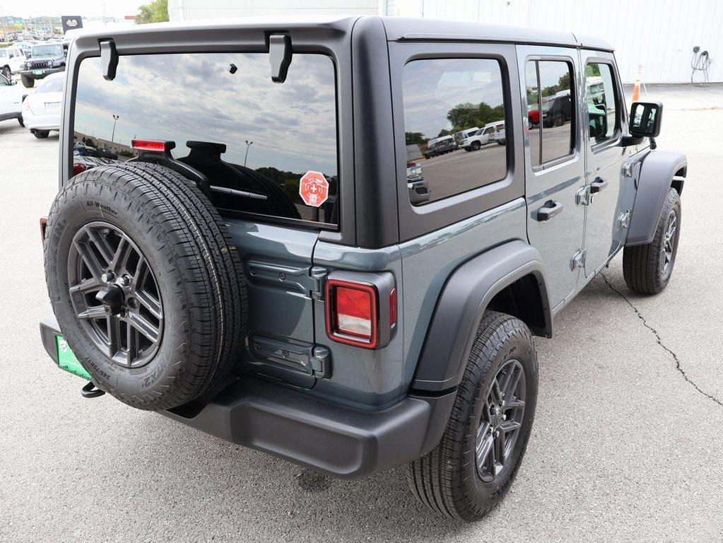 new 2025 Jeep Wrangler car, priced at $46,920