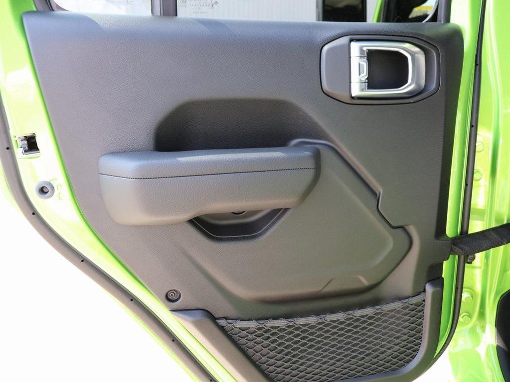 new 2025 Jeep Wrangler car, priced at $46,120