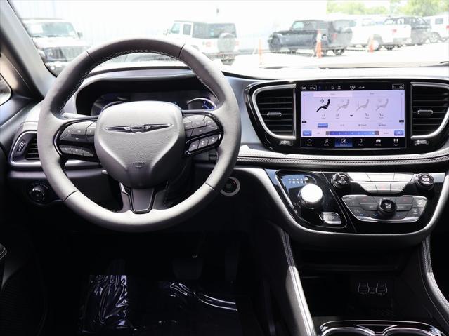 new 2025 Chrysler Pacifica Hybrid car, priced at $51,776