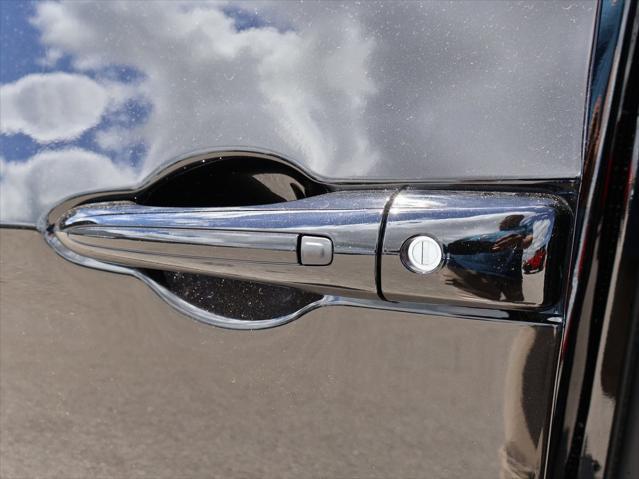 new 2025 Chrysler Pacifica Hybrid car, priced at $51,776