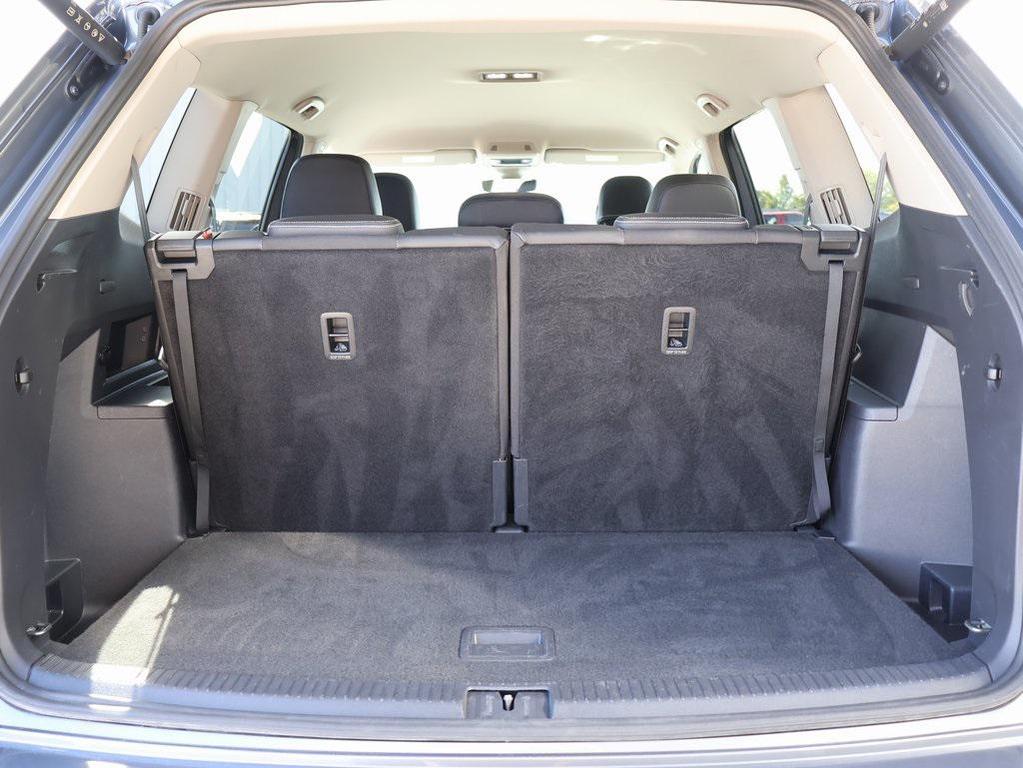 used 2025 Volkswagen Atlas car, priced at $32,599