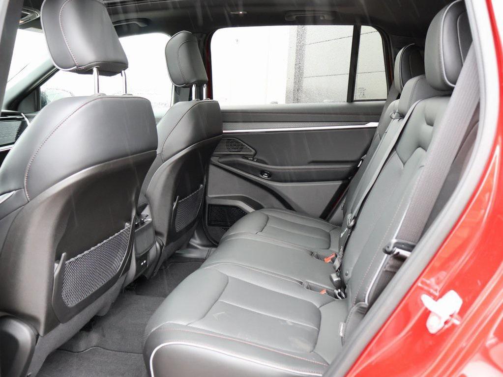 new 2025 Jeep Wagoneer S car, priced at $45,770