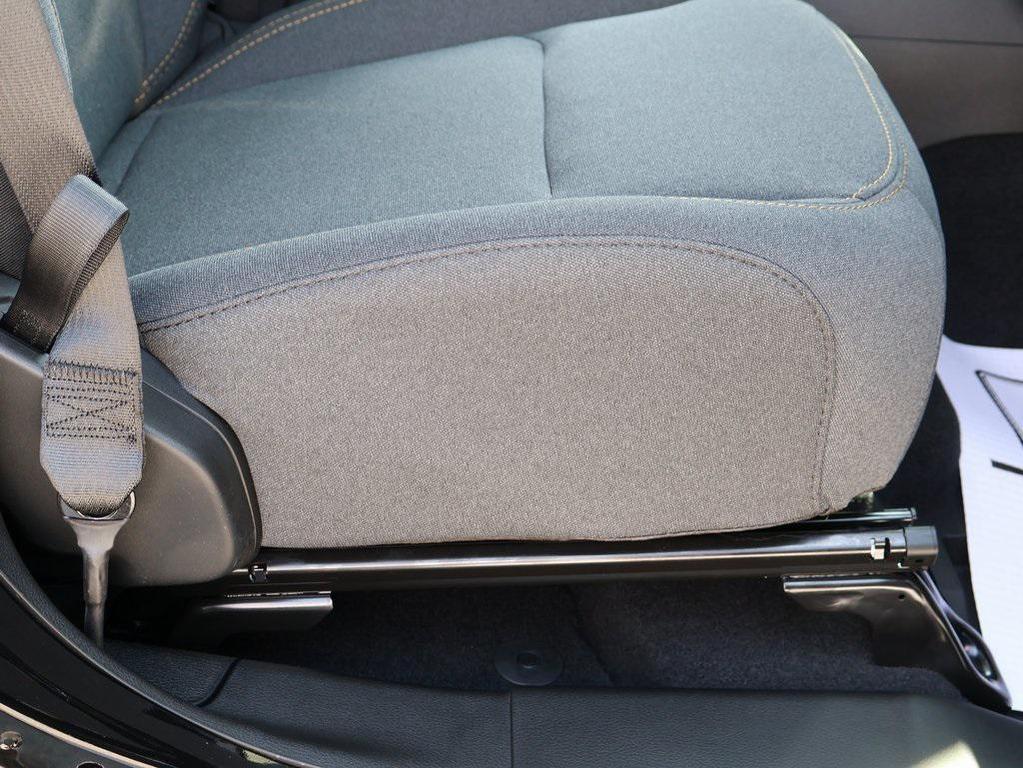 new 2025 Jeep Gladiator car, priced at $47,583