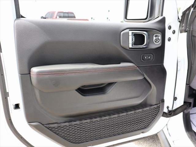 new 2025 Jeep Wrangler car, priced at $52,751