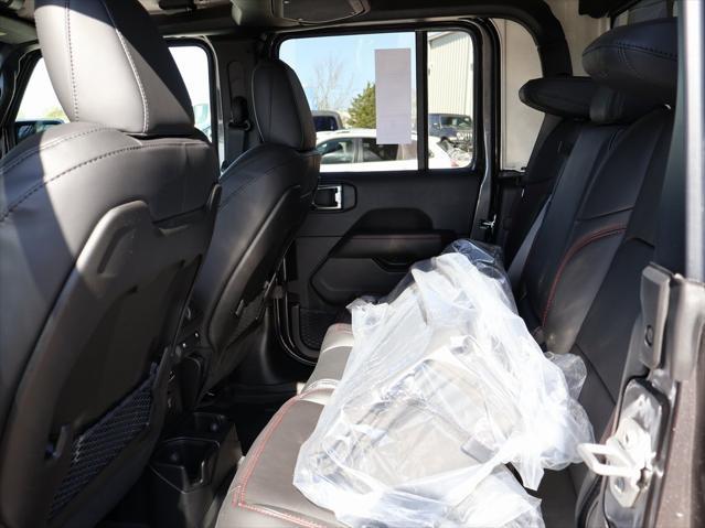 new 2025 Jeep Gladiator car, priced at $52,506