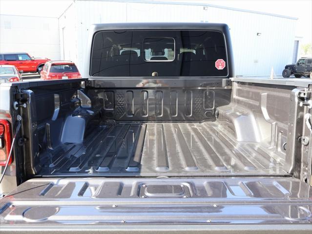 new 2025 Jeep Gladiator car, priced at $52,506
